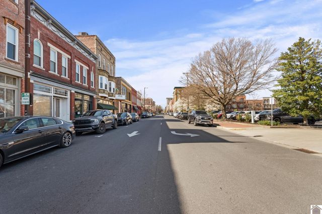 108 Maiden Alley, Paducah, KY 42001