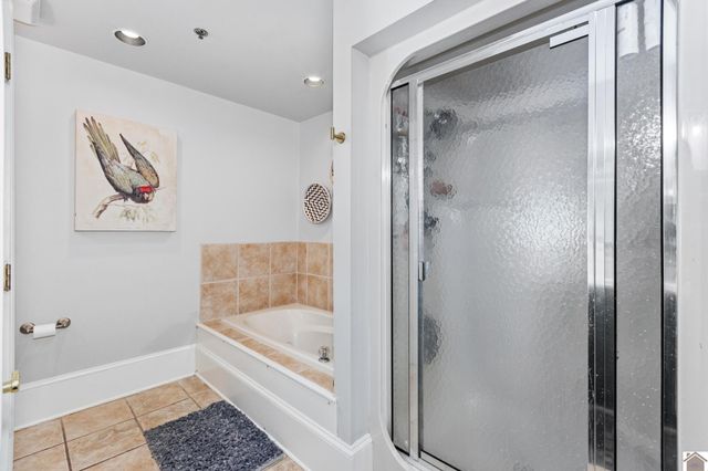 108 Maiden Alley, Paducah, KY 42001