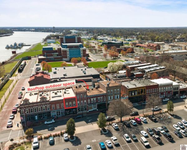 108 Maiden Alley, Paducah, KY 42001