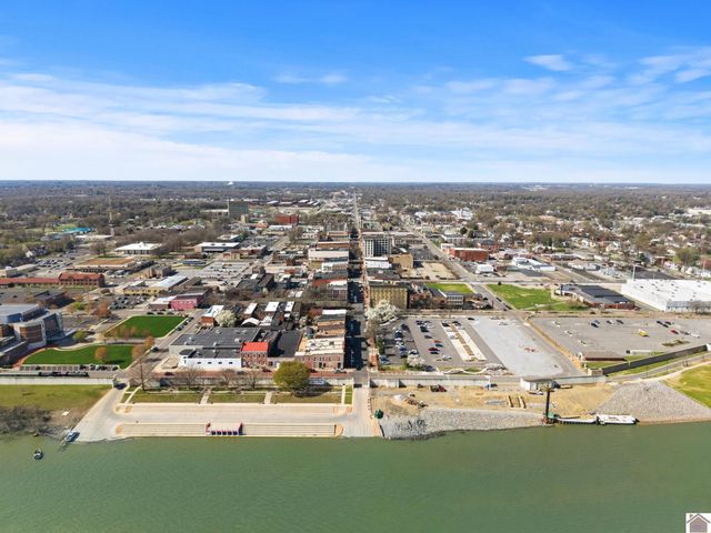 108 Maiden Alley, Paducah, KY 42001