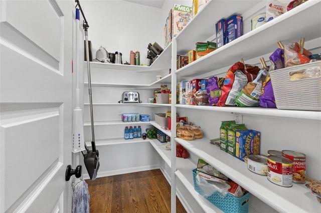 227 SW Eagles Ridge Drive, Blue Springs, MO 64014