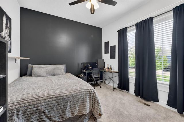 227 SW Eagles Ridge Drive, Blue Springs, MO 64014