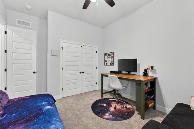 227 SW Eagles Ridge Drive, Blue Springs, MO 64014