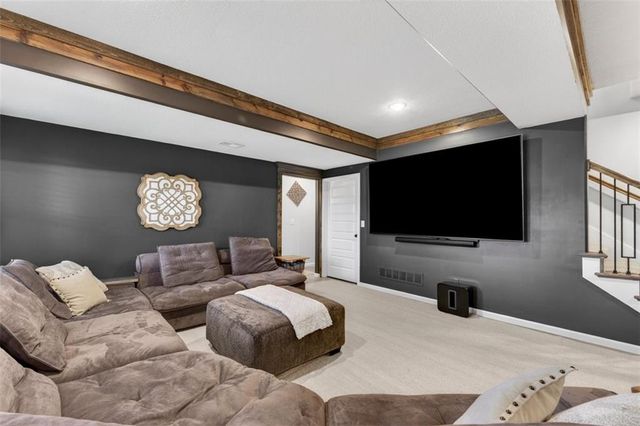 227 SW Eagles Ridge Drive, Blue Springs, MO 64014