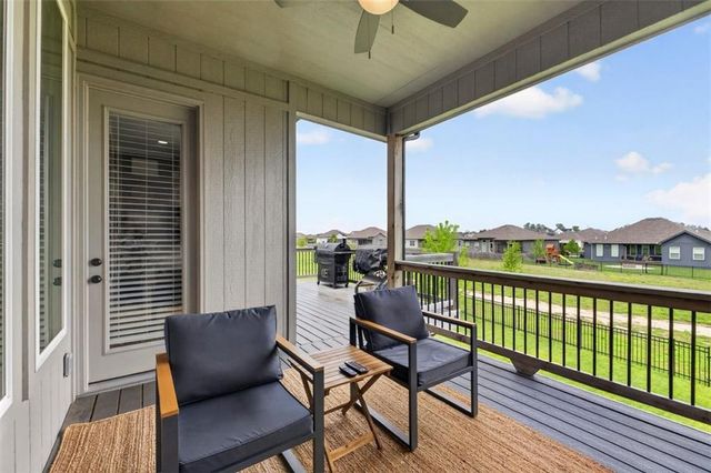 227 SW Eagles Ridge Drive, Blue Springs, MO 64014