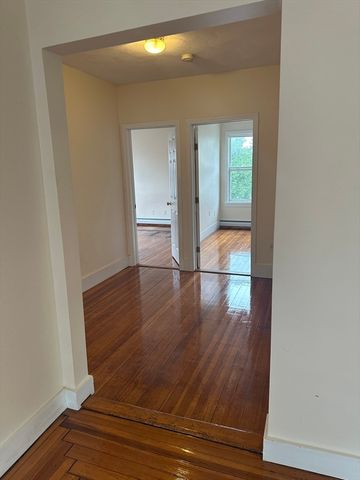 16 Mason Street 3, Salem, MA 01970