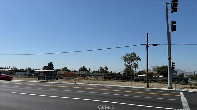 0 Arrow, Fontana, CA 92335