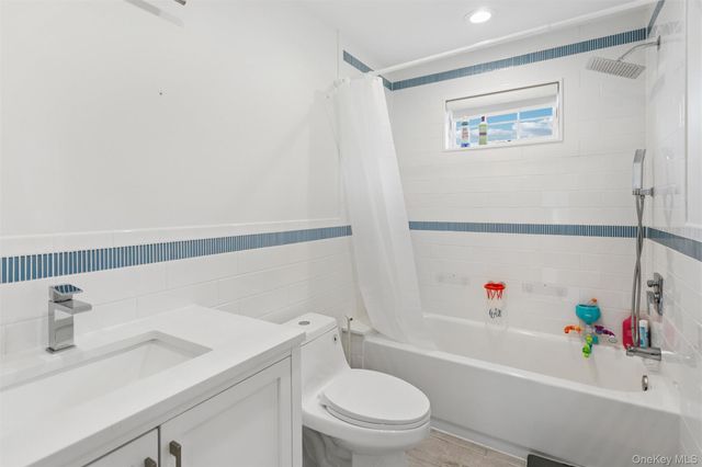 169 Mott Street, Oceanside, NY 11572