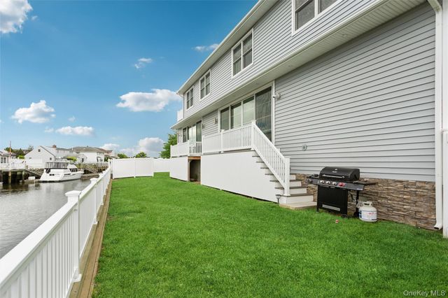 169 Mott Street, Oceanside, NY 11572