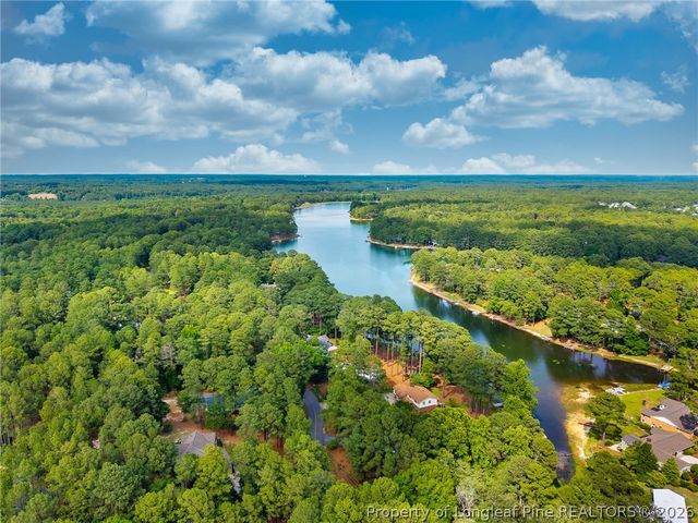 172 Pine Ridge Drive, Whispering Pines, NC 28327