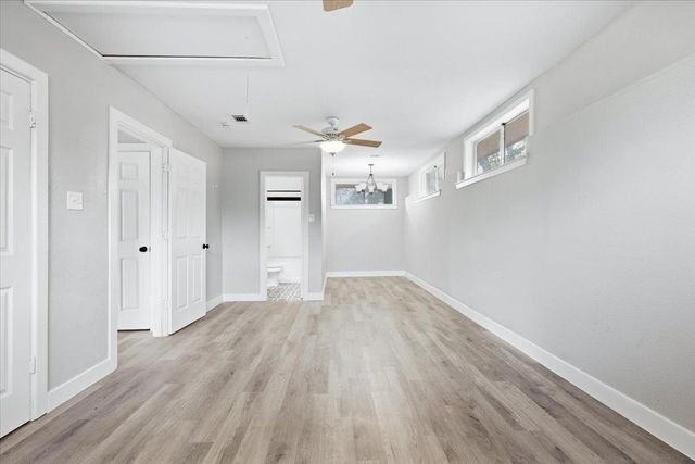 128 Skyview TER B, Leander, TX 78641