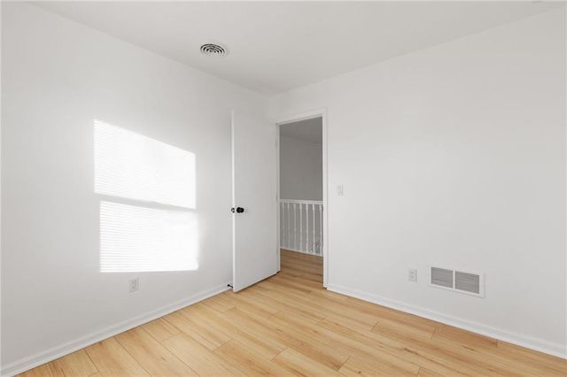 7014 N Brookside Road, Pleasant Valley, MO 64068