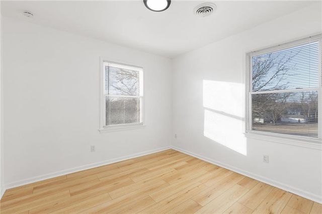 7014 N Brookside Road, Pleasant Valley, MO 64068