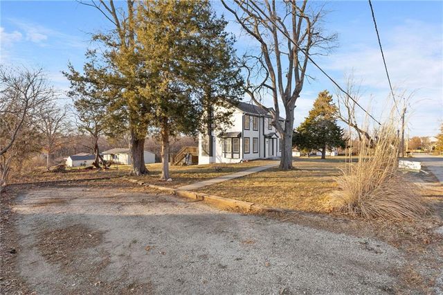 7014 N Brookside Road, Pleasant Valley, MO 64068