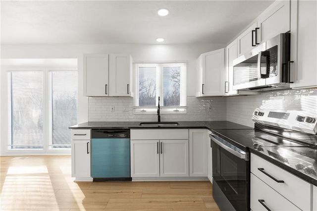 7014 N Brookside Road, Pleasant Valley, MO 64068