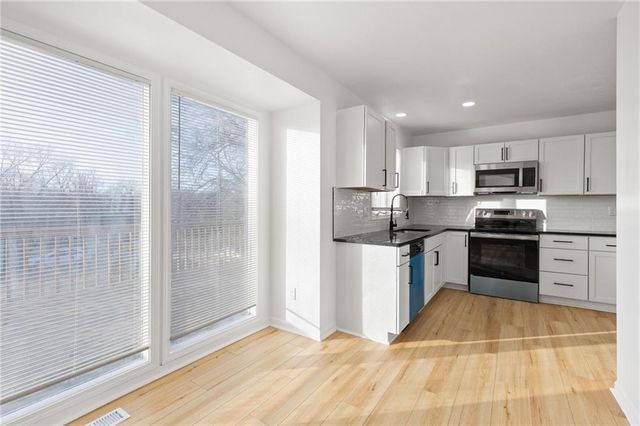 7014 N Brookside Road, Pleasant Valley, MO 64068