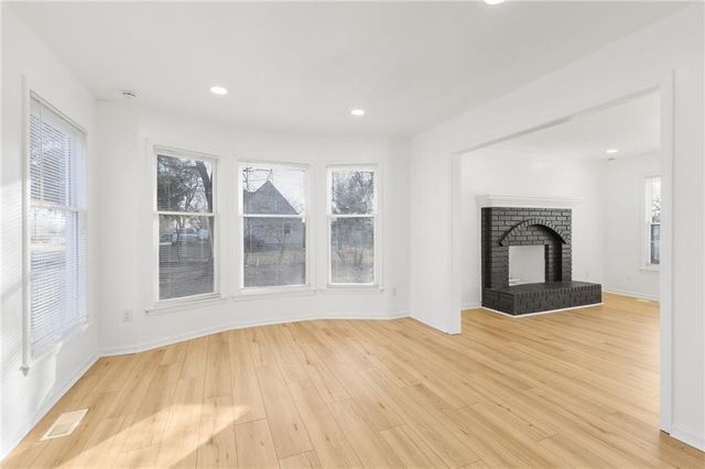 7014 N Brookside Road, Pleasant Valley, MO 64068