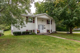 302 17th Avenue NE, Rochester, MN 55906