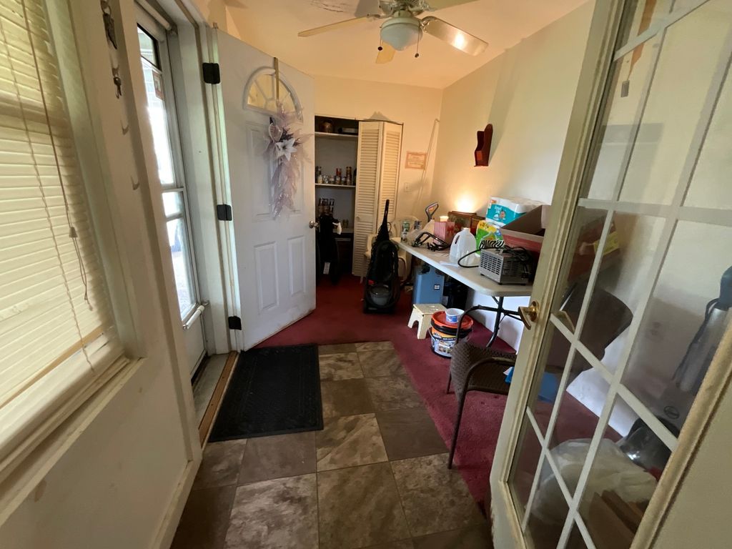 Image 7 of property listing at 213 Maple Street, Odin, IL 62870