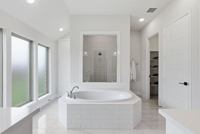 192 Shoreview Drive, Rhome, TX 76078