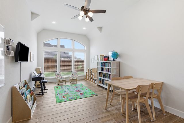 192 Shoreview Drive, Rhome, TX 76078