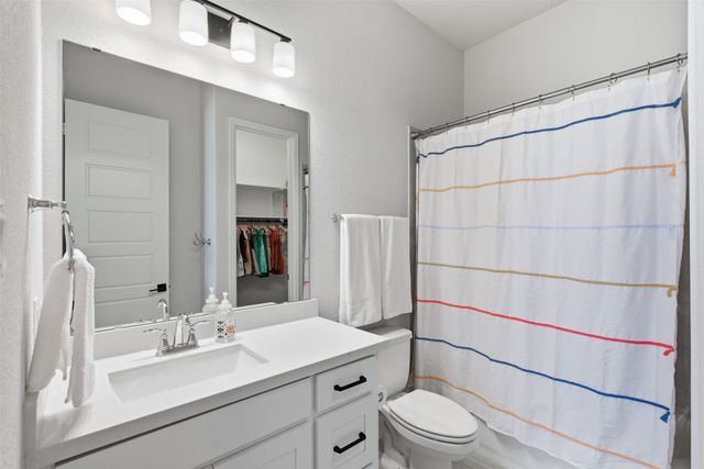 192 Shoreview Drive, Rhome, TX 76078