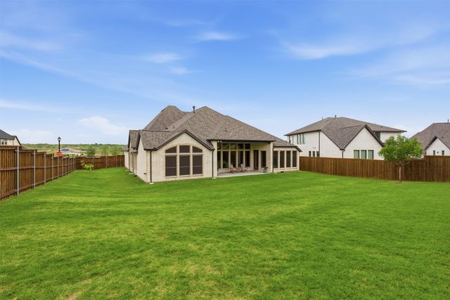 192 Shoreview Drive, Rhome, TX 76078