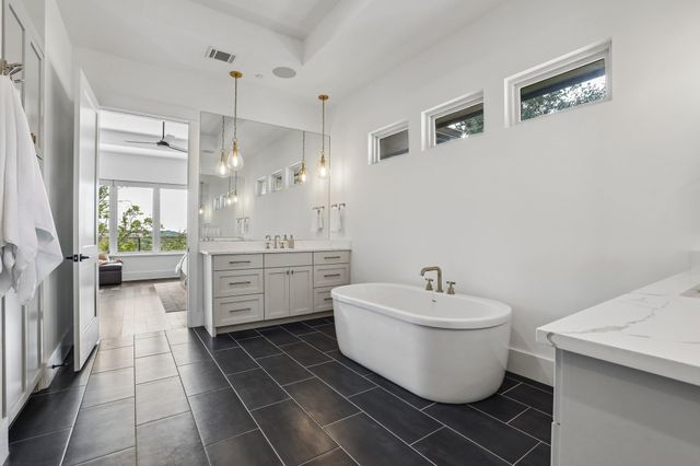 7309 Davenport Divide RD, Austin, TX 78738