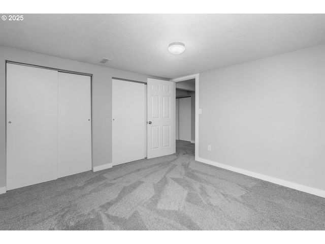 12373 Se 122ND Ave, Happy Valley, OR 97086