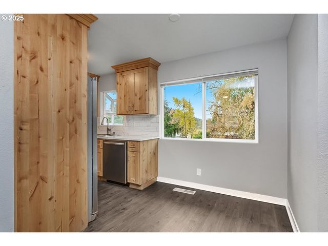 12373 Se 122ND Ave, Happy Valley, OR 97086