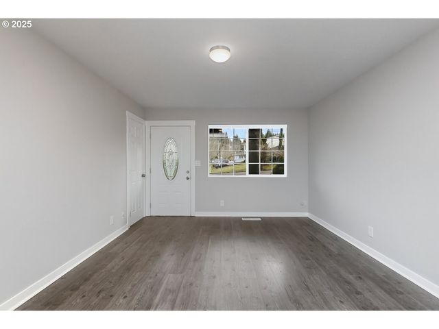 12373 Se 122ND Ave, Happy Valley, OR 97086