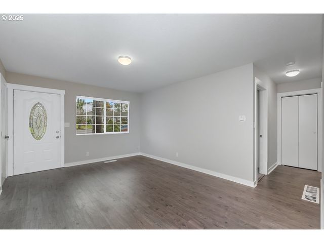 12373 Se 122ND Ave, Happy Valley, OR 97086