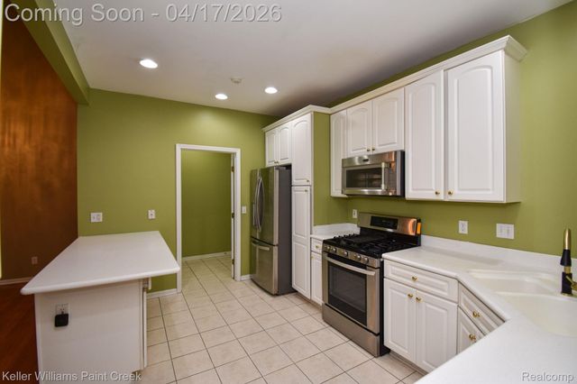 41687 Glade Road, Canton Charter Township, MI 48187