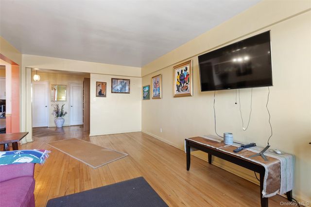 2 Fisher Drive 603, Mount Vernon, NY 10552