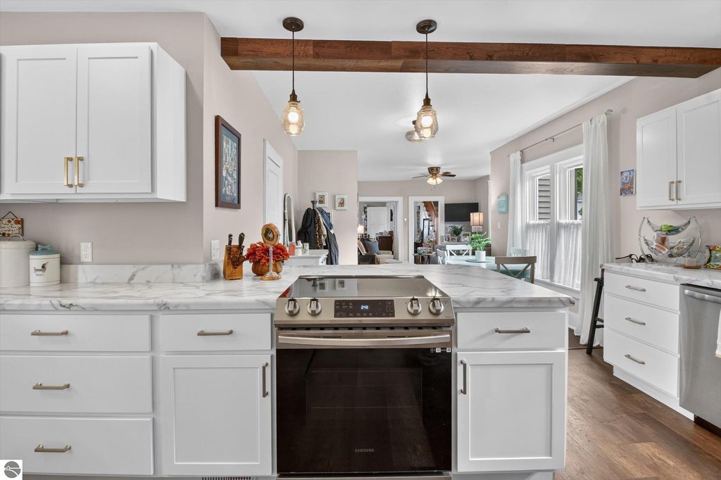 Image 22 of property listing at 501 Woodworth Avenue, Alma, MI 48801