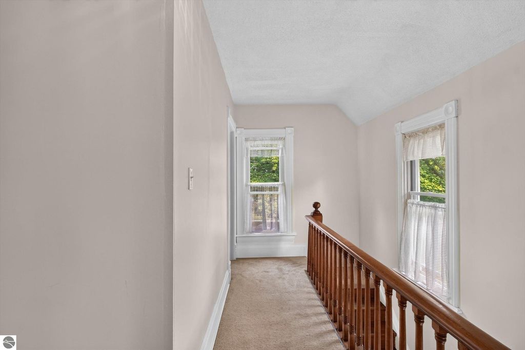 Image 26 of property listing at 501 Woodworth Avenue, Alma, MI 48801