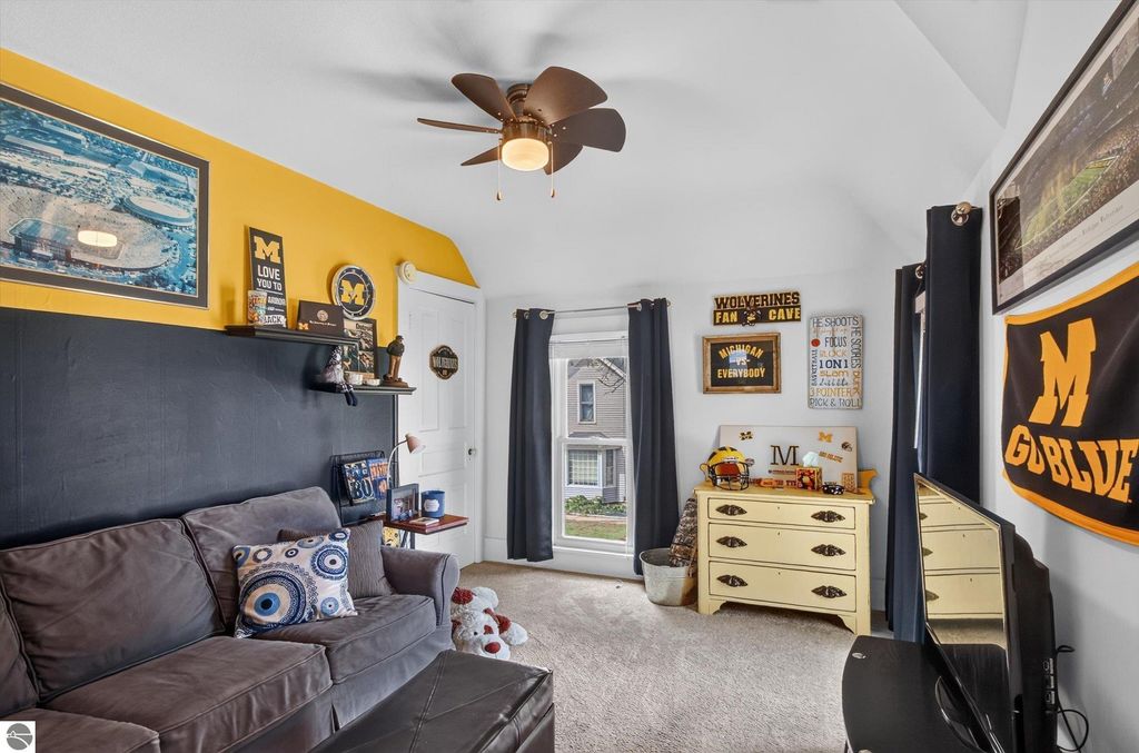 Image 32 of property listing at 501 Woodworth Avenue, Alma, MI 48801