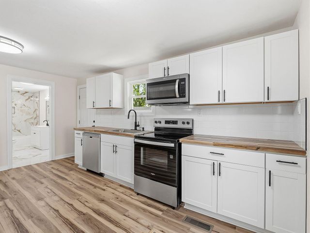 1224 Stewart AVE, Roanoke, VA 24013