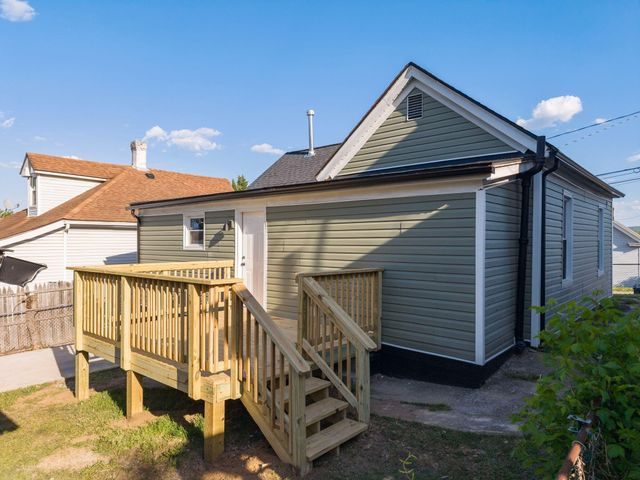 1224 Stewart AVE, Roanoke, VA 24013