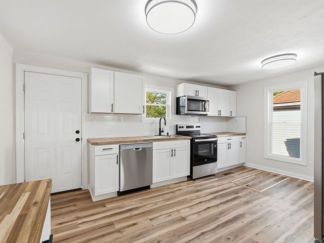 1224 Stewart AVE, Roanoke, VA 24013
