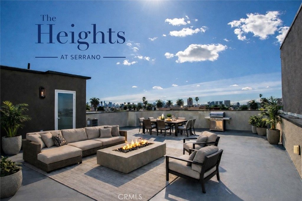 Image 1 of property listing at 542 N Serrano Avenue, Los Angeles, CA 90004
