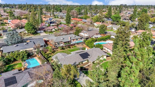 6067 N Teilman Avenue, Fresno, CA 93711