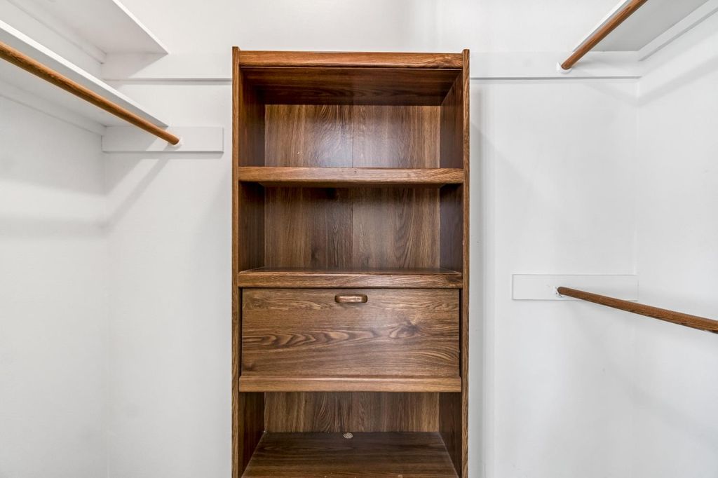 Image 18 of property listing at 6067 N Teilman Avenue, Fresno, CA 93711