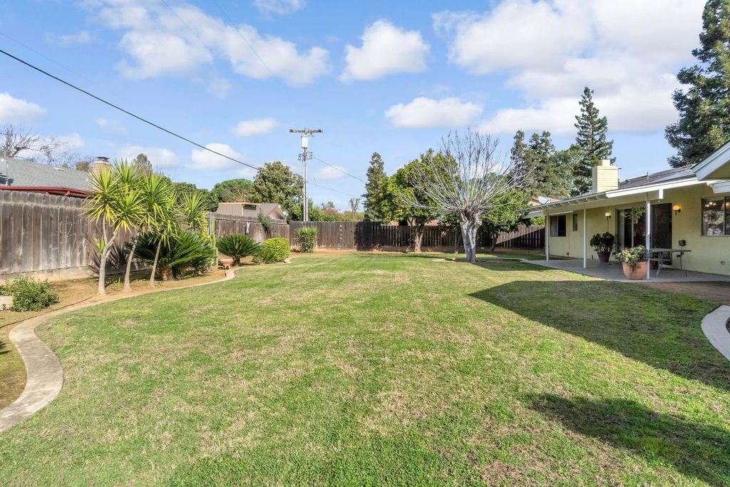 Image 33 of property listing at 6067 N Teilman Avenue, Fresno, CA 93711