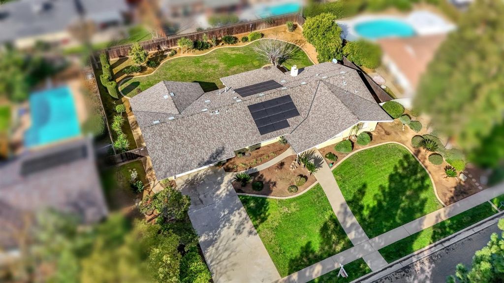 Image 37 of property listing at 6067 N Teilman Avenue, Fresno, CA 93711