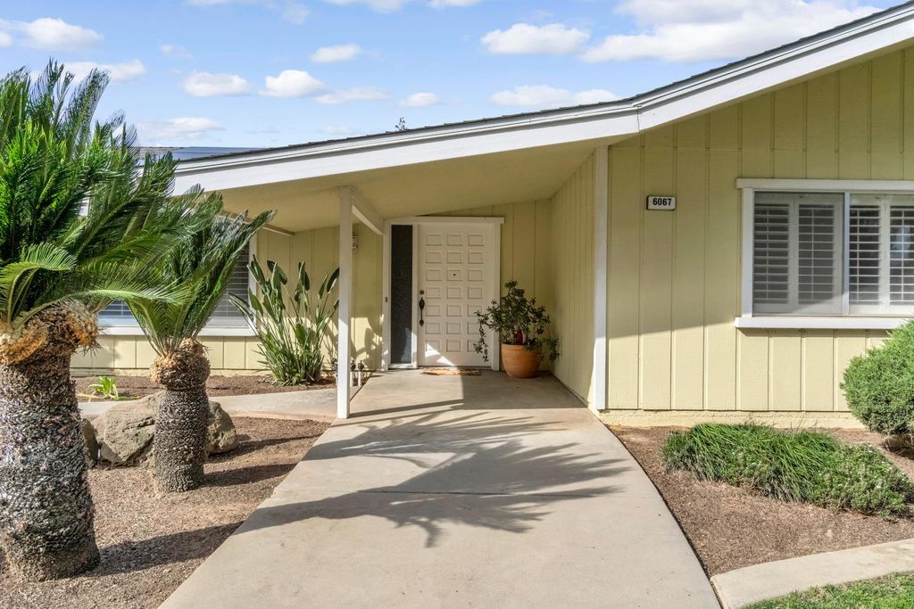 Image 4 of property listing at 6067 N Teilman Avenue, Fresno, CA 93711