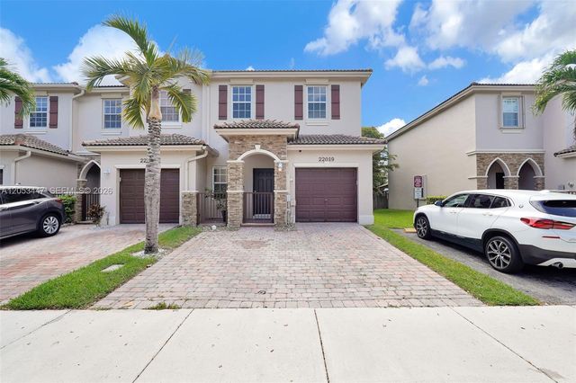 22019 SW 92nd Place, Cutler Bay, FL 33190