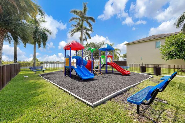 22019 SW 92nd Place, Cutler Bay, FL 33190