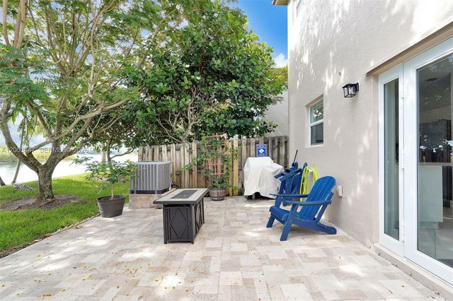 22019 SW 92nd Place, Cutler Bay, FL 33190