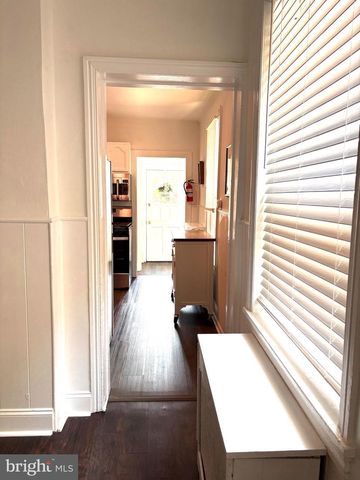 334 BARCLAY ST, Burlington, NJ 08016